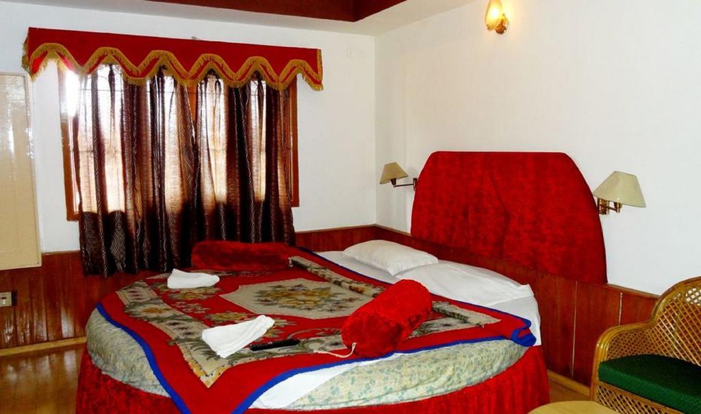 Hotel Ruby International Кодайканал Стая снимка